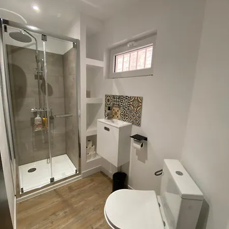 بيت للعطل Jolie Maison Centre De نيورْ